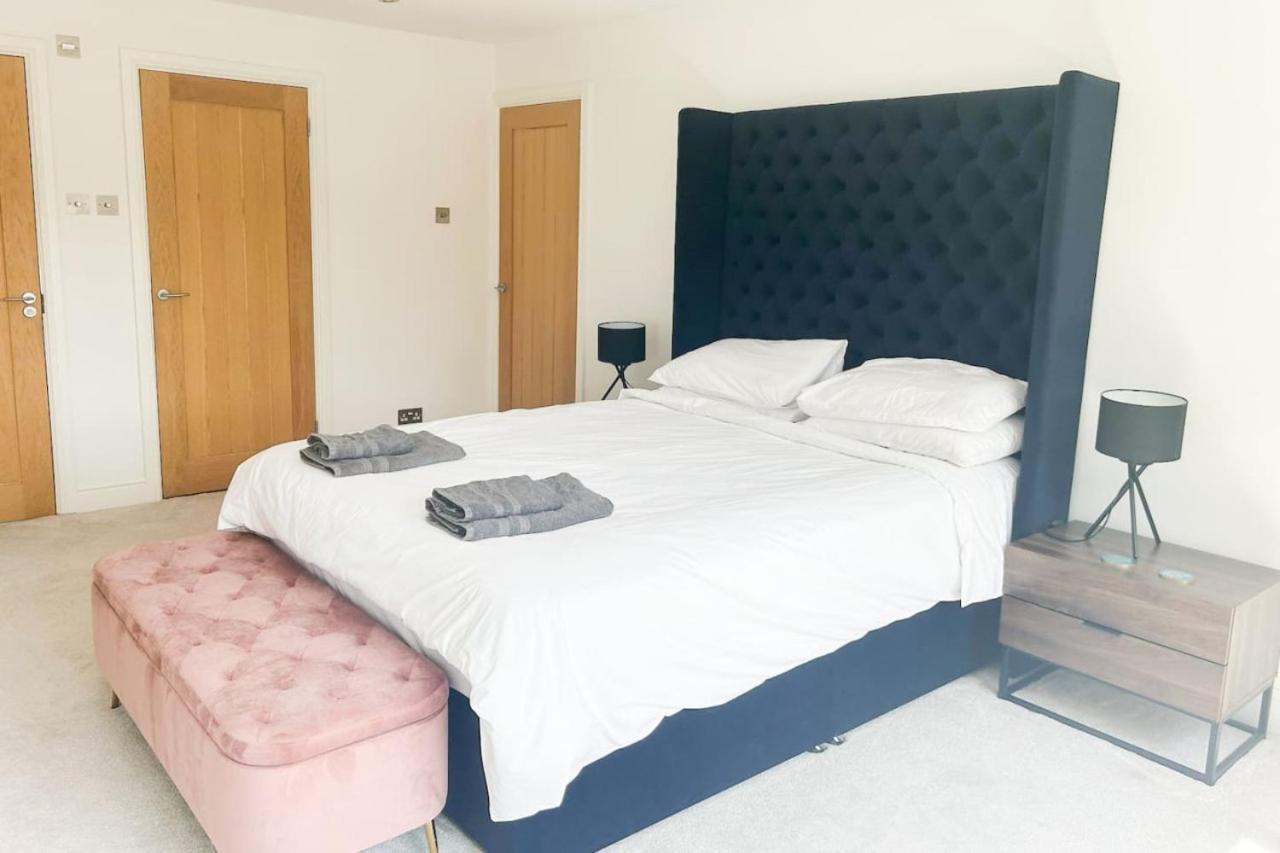 Villa Luxe 5 Bed House In Guildford. Morden Amenities à Normandy Extérieur photo