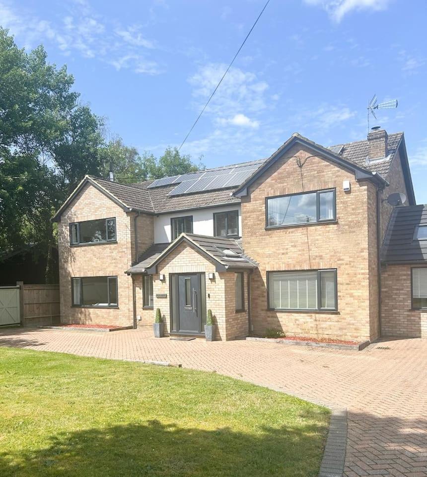 Villa Luxe 5 Bed House In Guildford. Morden Amenities à Normandy Extérieur photo